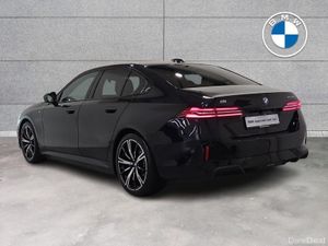 BMW i5 eDrive40 M Sport Saloon - Image 2