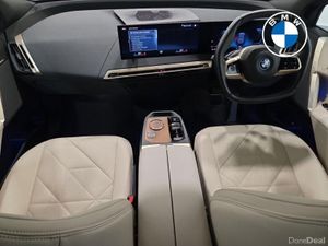 BMW iX xDrive40 M Sport Edition - Image 4