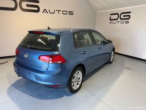 Volkswagen Golf AUTO - GOOD SPEC - REVERSE CAMERA - Image 4