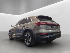 2023 AUDI Q8 E-TRON SPORT. - Image 4