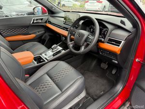 7 seater Plug-in Hybrid - Top Spec - Like New - Image 2