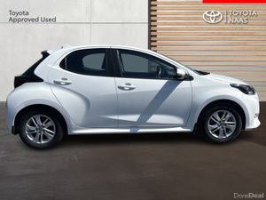 Toyota Yaris HYBRID LUNA 4DR AUTO - Image 3