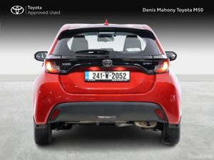 Toyota Yaris Luna Hybrid - Image 4