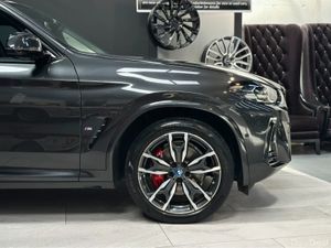 XDRIVE 30E M-SPORT AUTO LOW MILEAGE - Image 3
