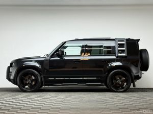 Land Rover Defender HSE X-DYNAMIC *PAN ROOF* - Image 4