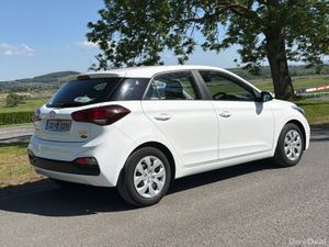 Hyundai i20 2020 Classic 1.2 Low mileage - Image 4