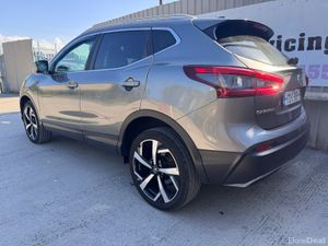 172 Nissan Qashqai 1.5D Tekna 360 Warranty - Image 2