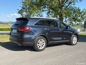 Kia Sorento 2019 Platinum 7 seaters - Image 4