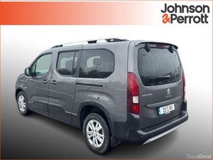 Peugeot Rifter 1.5 BlueHDi 130bhp LWB Allure 7 Sea - Image 3