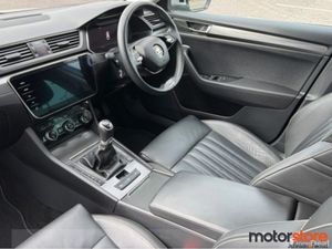 Skoda Superb Style 2.0 Diesel AUTO I LOW MILEAGE! - Image 4