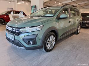 Dacia Jogger EXPRESSION TCE 110 - 7 Seats - Low Mi - Image 3