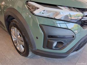 Dacia Jogger EXPRESSION TCE 110 - 7 Seats - Low Mi - Image 4