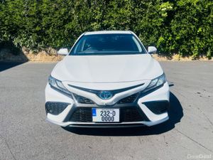 Toyota Camry FINANCE AVAILABLE FROM €101 P/W - Image 4