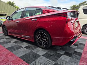 2019 TOYOTA PRIUS Tesla Style Screen Heated Seats - Image 2
