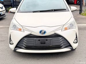 Toyota Vitz White - Image 4