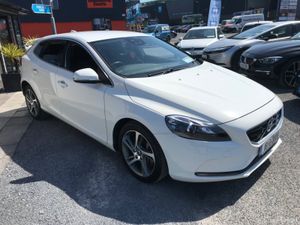 2016 VOLVO V40 AUTOMATIC TURBO DIESEL - Image 3