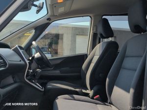 Nissan Serena 7  SEATER AUTOMATIC - Image 4