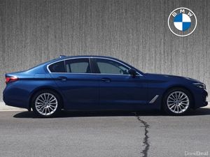 BMW 5-Series 520d SE - Image 3