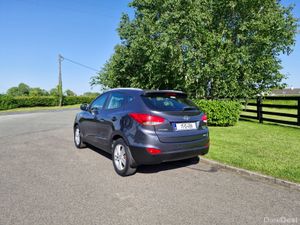Hyundai ix35 Diesel Automatic 4x4(JUST PASSED NCT) - Image 4