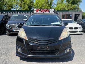 10 HONDA FIT HYBRID - Image 3