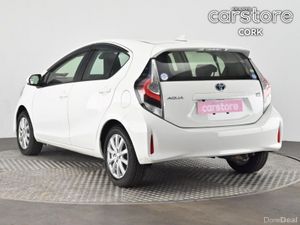 Toyota Aqua 1.5 Hybrid - Image 3