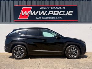 Hyundai Tucson 1.6Td  Executive Plus 25,000klm 241 - Image 3
