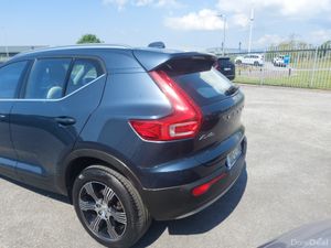 Volvo XC40 T3 INSCRIPTION 5DR AUTO - Image 4