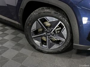 Hyundai Tucson EXECUTIVE PLUS 1.6L DIESEL SUV - Image 4