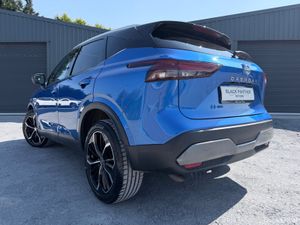 Nissan Qashqai 242’ SV Premium 1.3 MHEV GLASS ROOF - Image 3