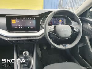 Skoda Octavia Combi Selection 1.5TSi 115HP (From € - Image 2