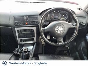 Volkswagen Golf Golf R32  R32  V6 240 4Motion - Image 2