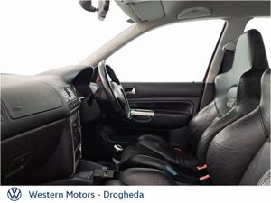 Volkswagen Golf Golf R32  R32  V6 240 4Motion - Image 4
