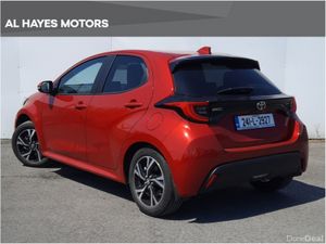 Toyota Yaris **EXCEPTIONALLY LOW MILEAGE**HYBRID** - Image 3