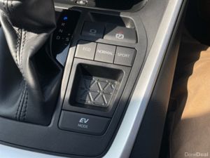 Toyota RAV4 Sol Edition - 2.5 Hybrid - AUTO - Full - Image 3