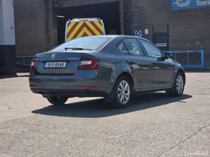 Skoda Octavia 1.0 TSI Ambition - Image 3