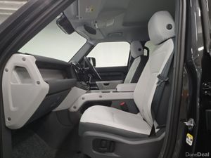 Land Rover Defender Diesel Estate X-Dynamic SE - Image 4
