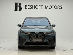 BMW iX 50 M-SPORT X-DRIVE=PAN ROOF//HUGE SPEC//D R - Image 2