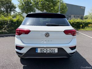 Volkswagen T-Roc DESIGN 1.6 TDI MANUAL 6SPEED FWD - Image 4