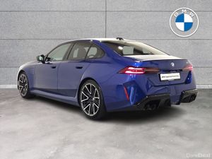 BMW M5 Saloon - Image 3