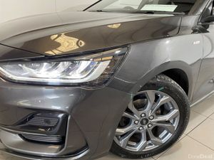 Ford Focus ST-LINE 1.0T 125 M6 FWD 4DR - Image 4