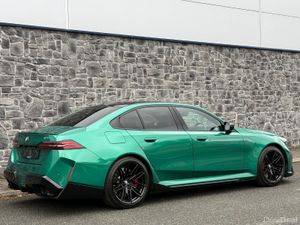 2025 BMW M5 4.4 V8 PHEV 727bhp G90 - Image 3