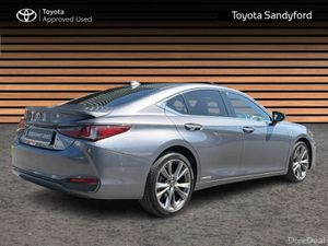 Lexus ES F SPORT HYBRID AUTOMATIC // LEATHER HEATE - Image 2