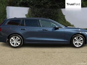 Volvo V60 Momentum - Image 3