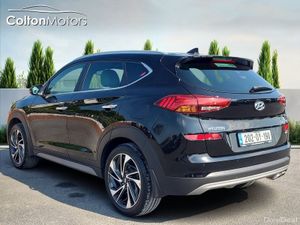 Hyundai Tucson 2WD Executive Plus - Image 2