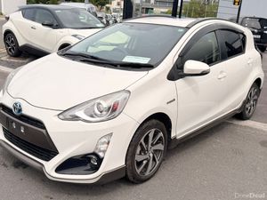 Toyota Aqua 2015 1.5 Hybrid White - Image 2