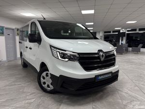 2024 Renault Trafic Business 9 Seater - Image 4