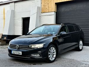 Volkswagen Passat 2020 - Image 2