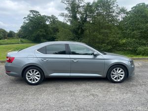Skoda Superb 2018, black leather , 150ps - Image 2
