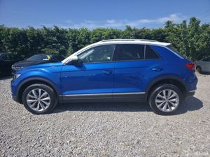 2020 Volkswagen T-Roc TDI Style Design Package - Image 2