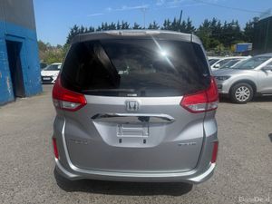 2017 Honda Freed Hybrid Automatic/6 Seater - Image 4
